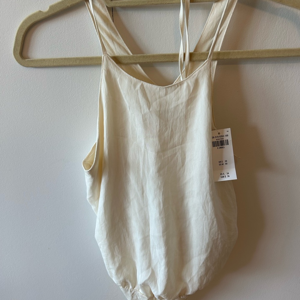 Abercrombie cream/white bodysuit tank WITH TAGS